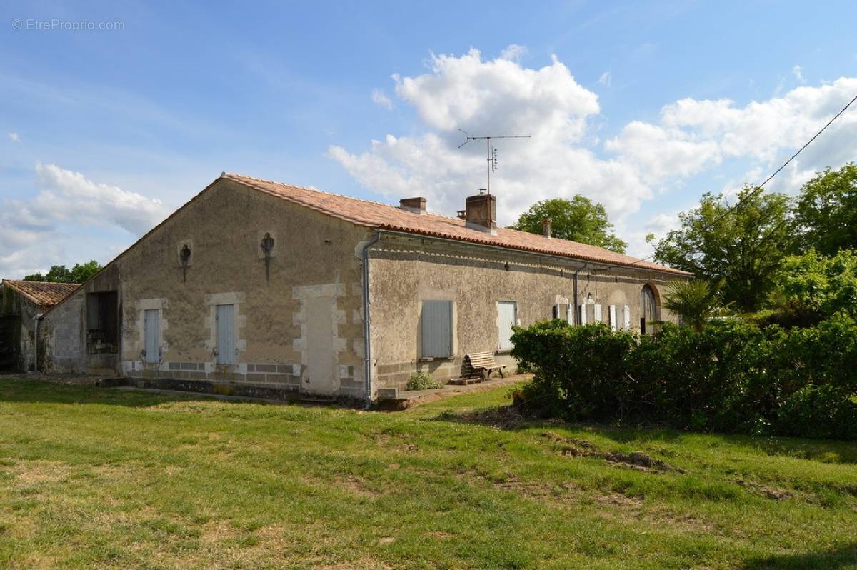 Maison à DURAS