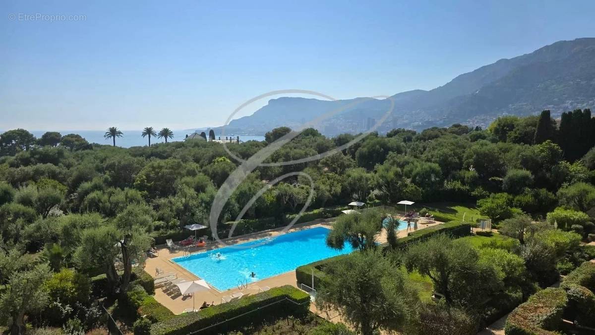 Appartement à ROQUEBRUNE-CAP-MARTIN