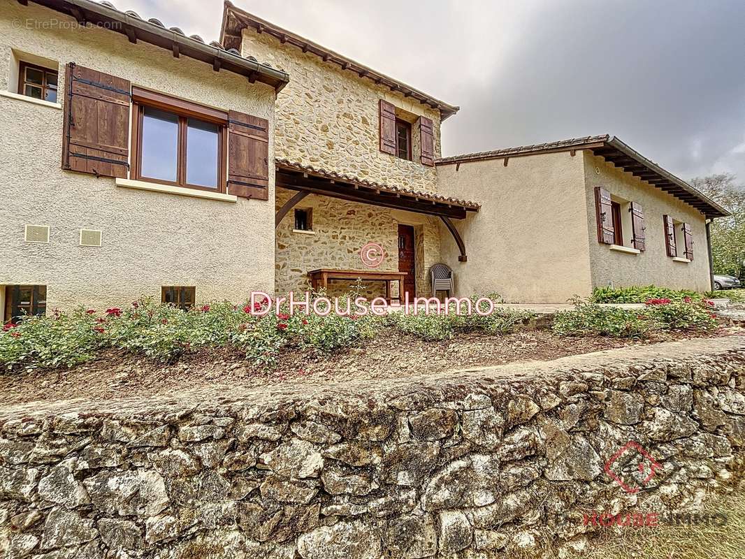 Maison à COULOUNIEIX-CHAMIERS