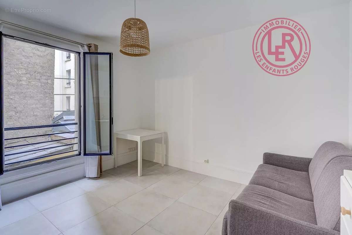 Appartement à PARIS-7E