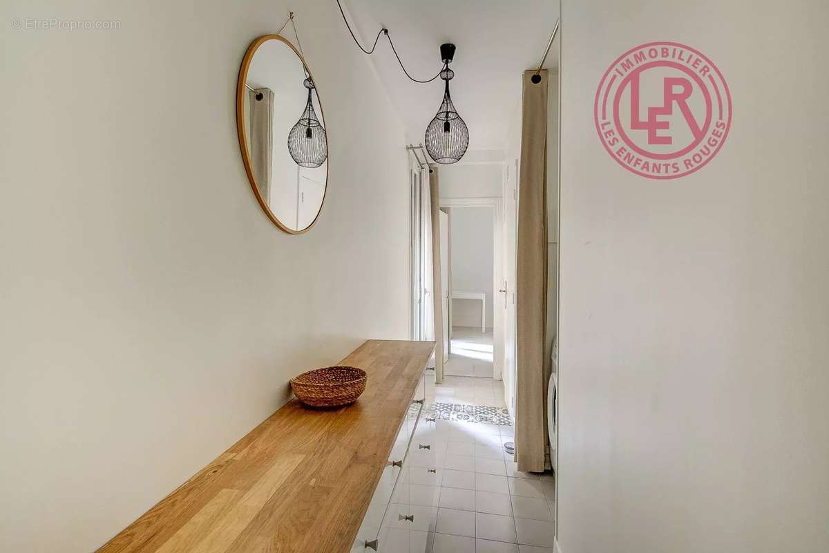 Appartement à PARIS-7E