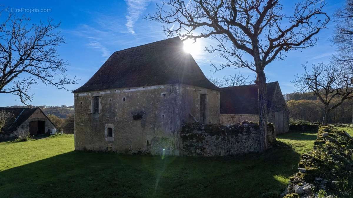 Maison à GOURDON