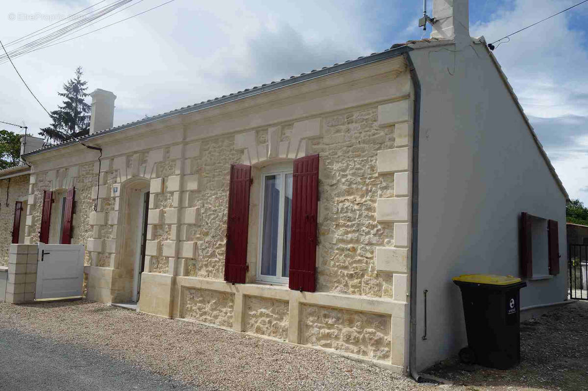 Maison à SAINT-CIERS-SUR-GIRONDE