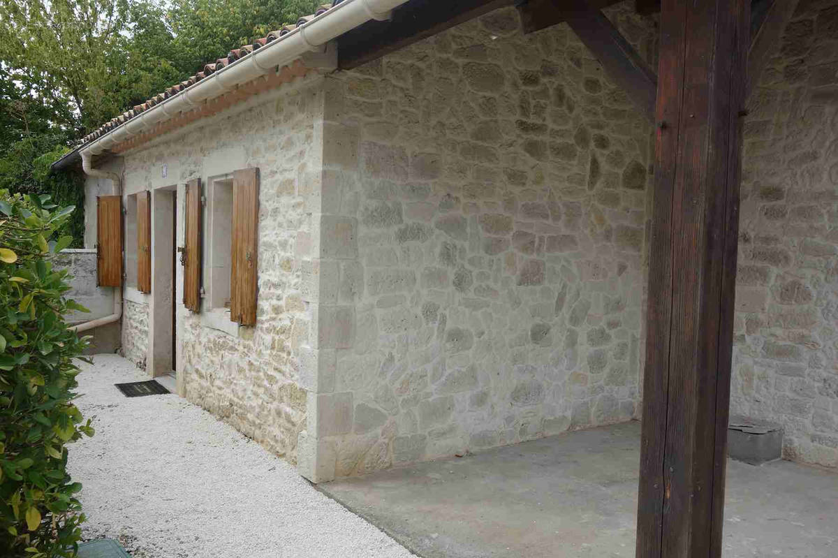 Maison à SAINT-CIERS-SUR-GIRONDE