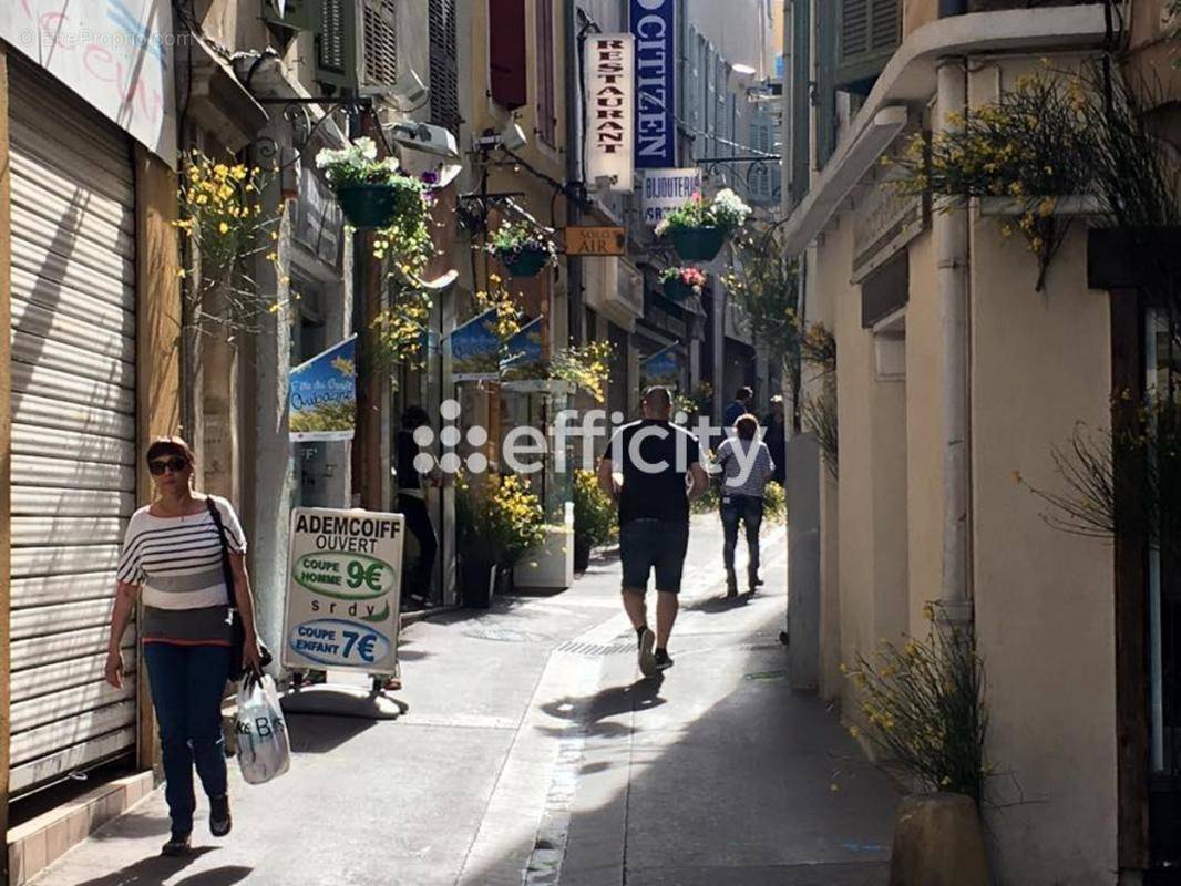 Commerce à AUBAGNE