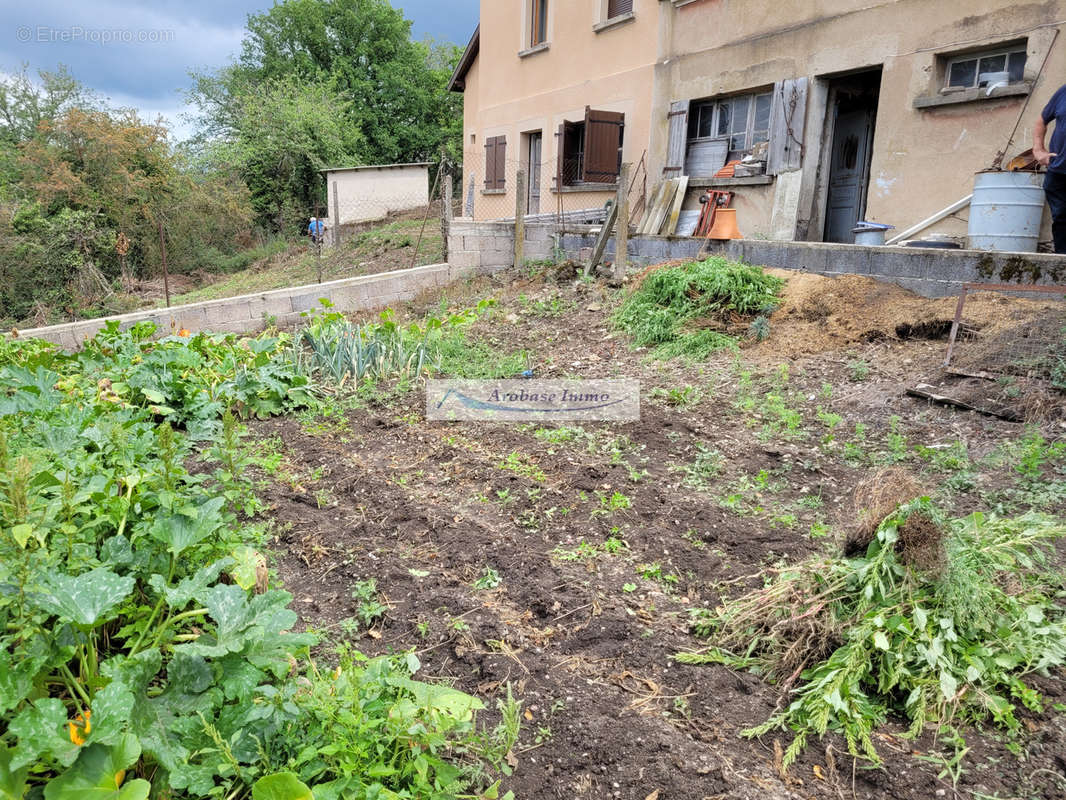 Maison à AUZAT-LA-COMBELLE