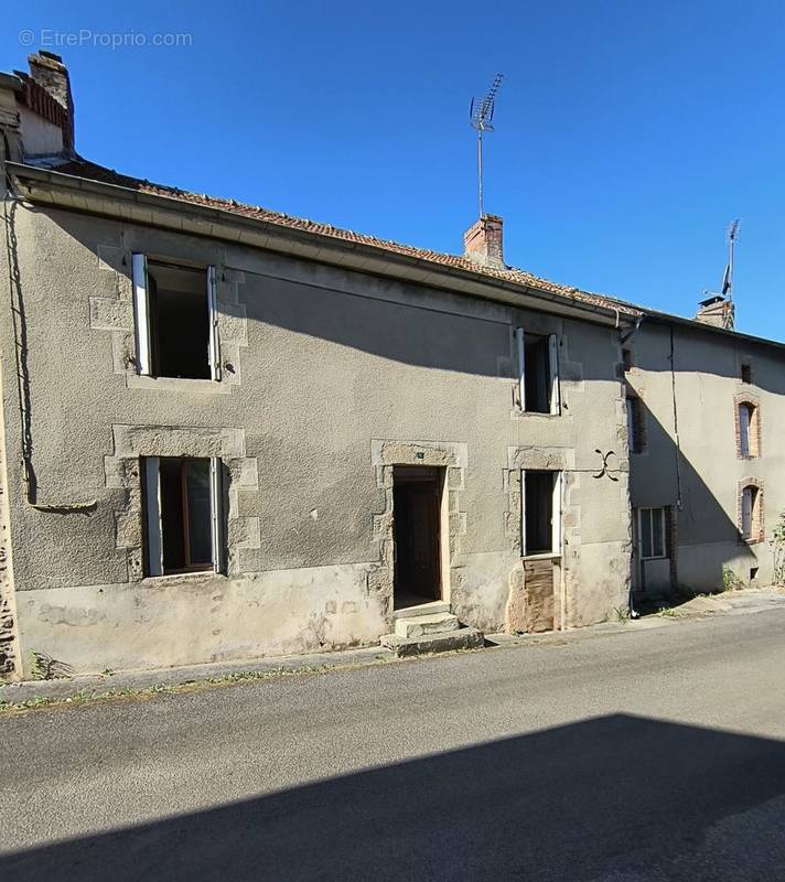 Maison à LAURIERE