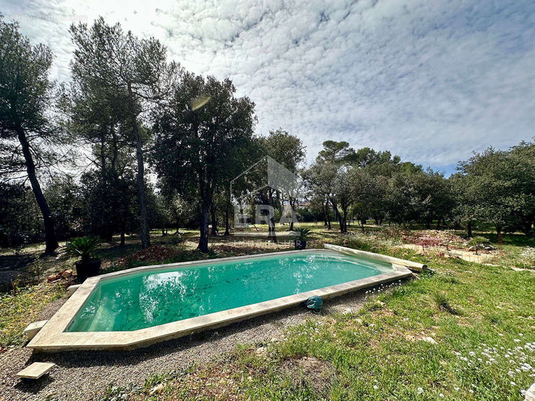 Maison à SAINT-MAXIMIN-LA-SAINTE-BAUME