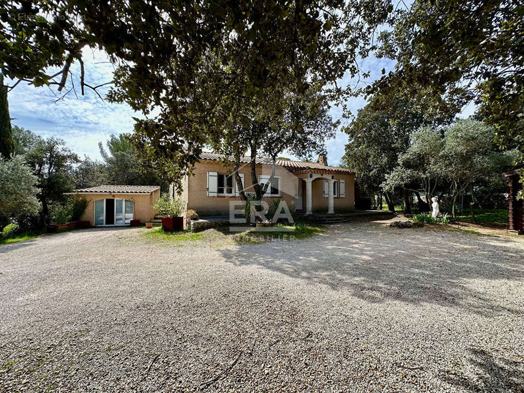 Maison à SAINT-MAXIMIN-LA-SAINTE-BAUME