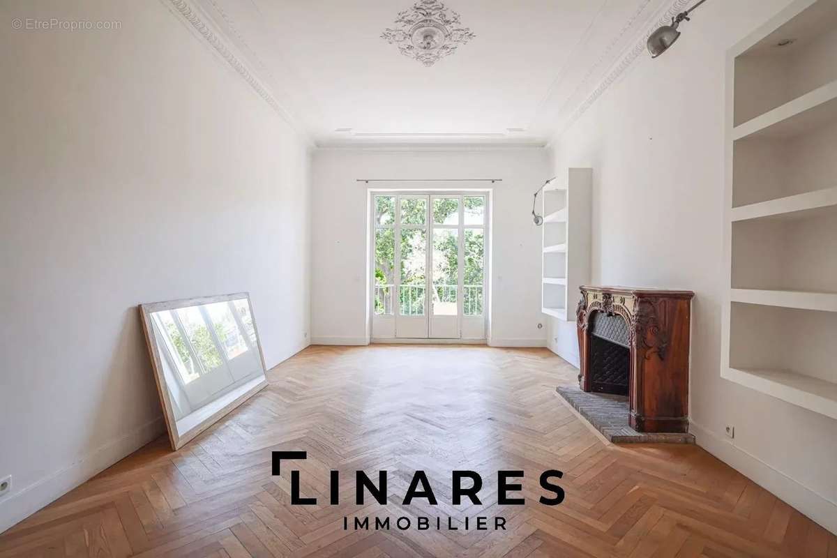 Appartement à MARSEILLE-8E