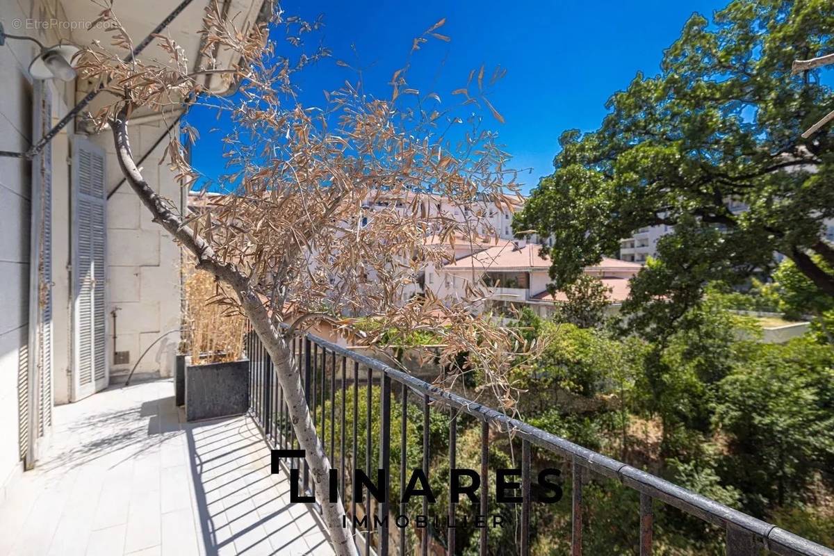 Appartement à MARSEILLE-8E