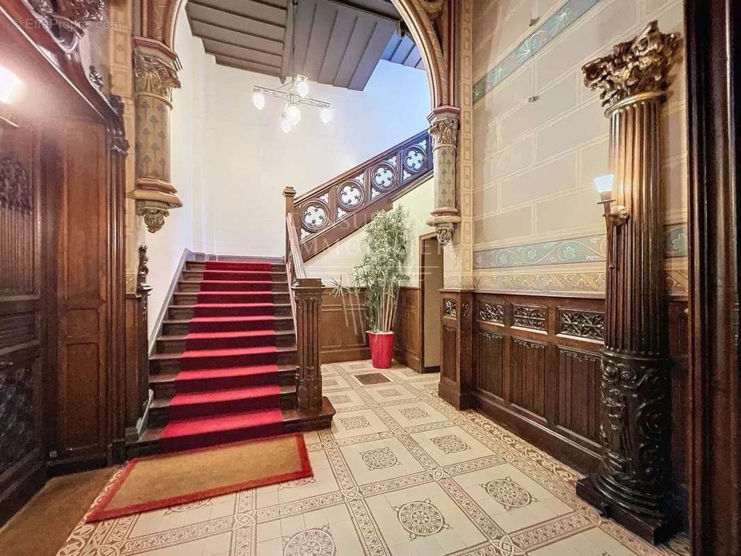 Appartement à PARIS-17E