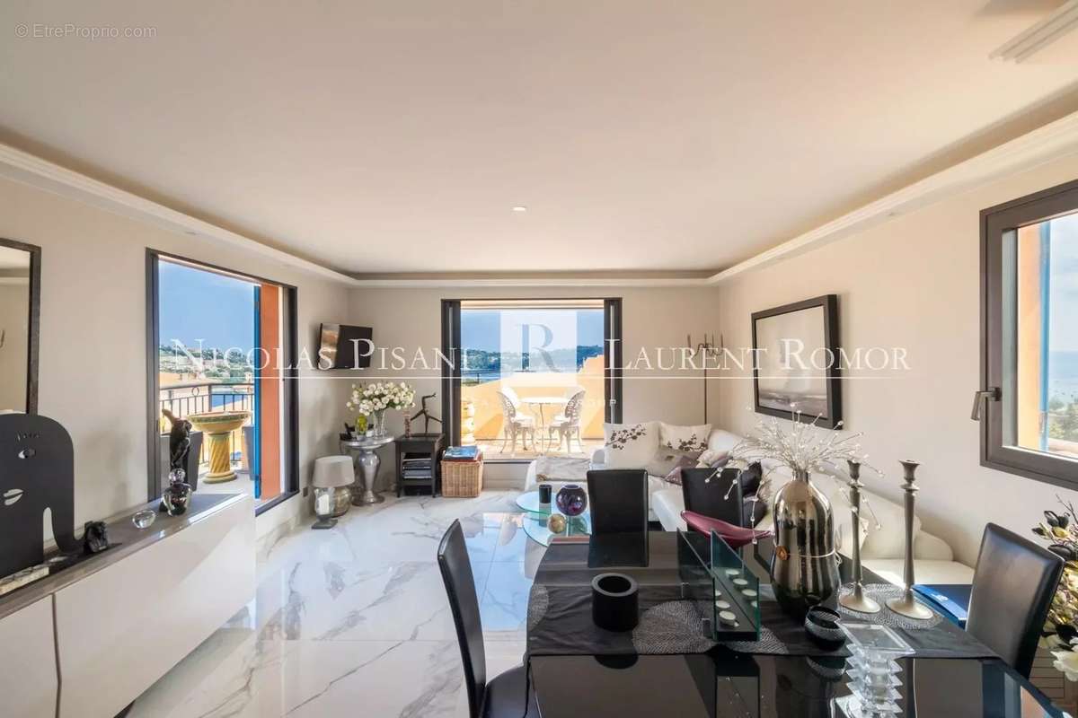 Appartement à VILLEFRANCHE-SUR-MER