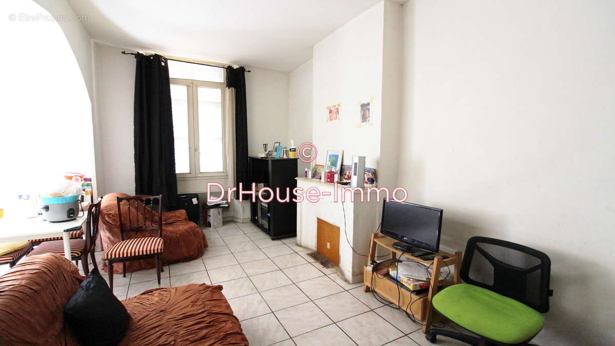 Appartement à MARSEILLE-1E