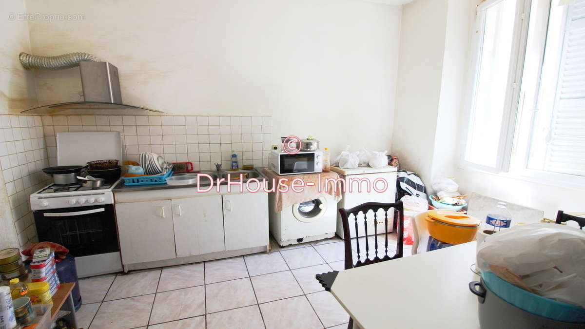 Appartement à MARSEILLE-1E