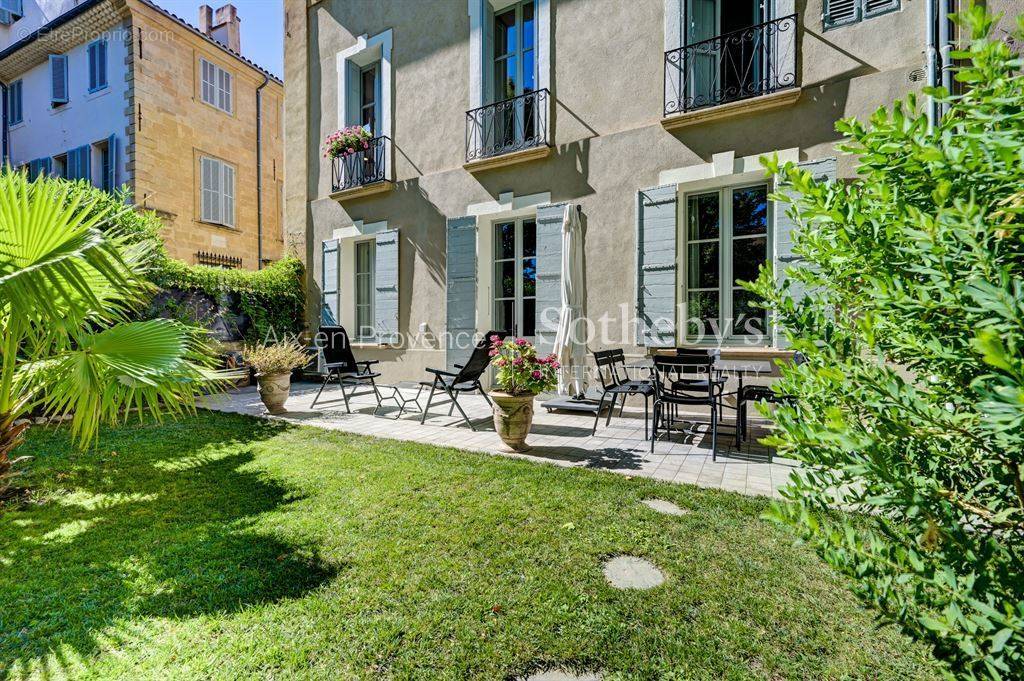 Appartement à AIX-EN-PROVENCE