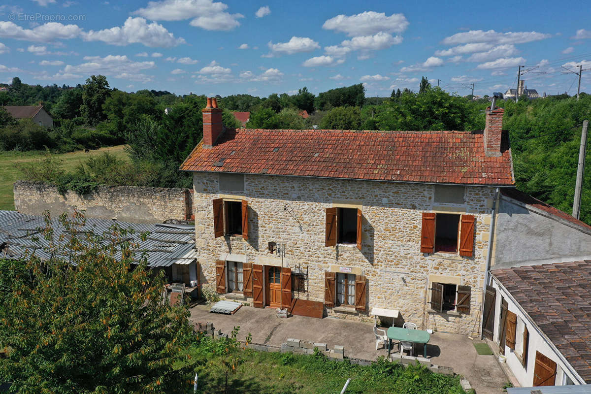 Maison à CHALLUY