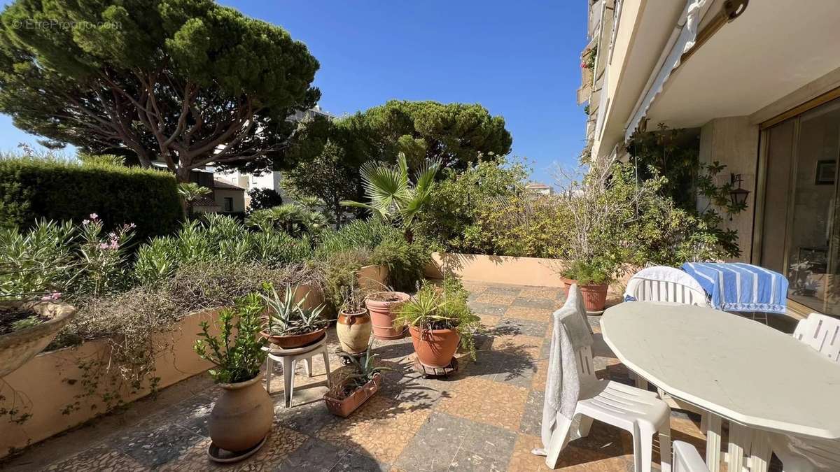 Appartement à CANNES