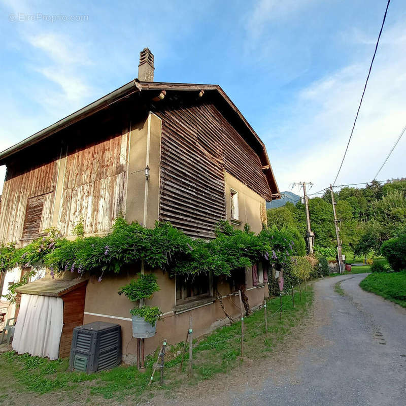 Maison à FAVERGES