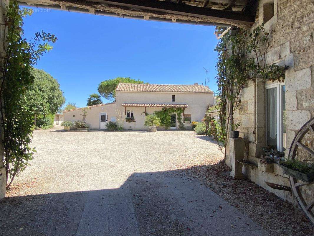 Maison à ANGOULEME