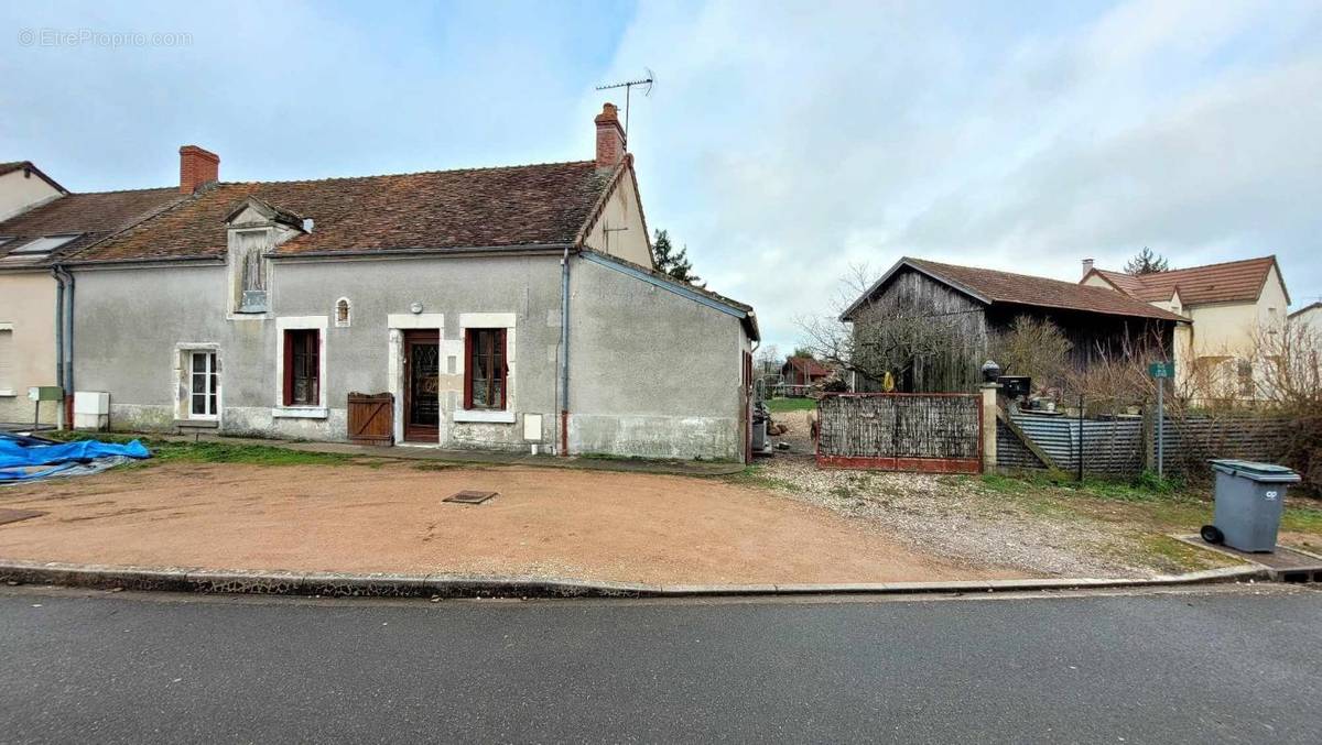 Maison à ARGENVIERES