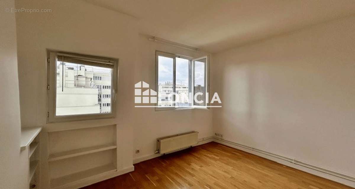 Appartement à PARIS-20E