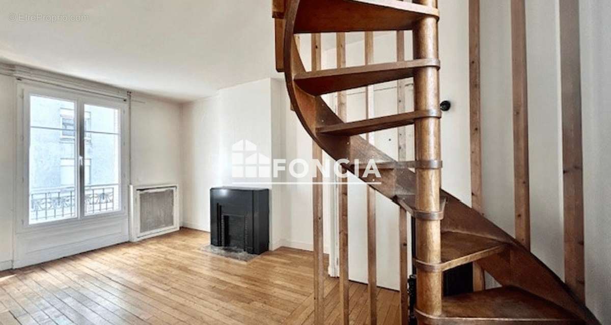 Appartement à PARIS-20E