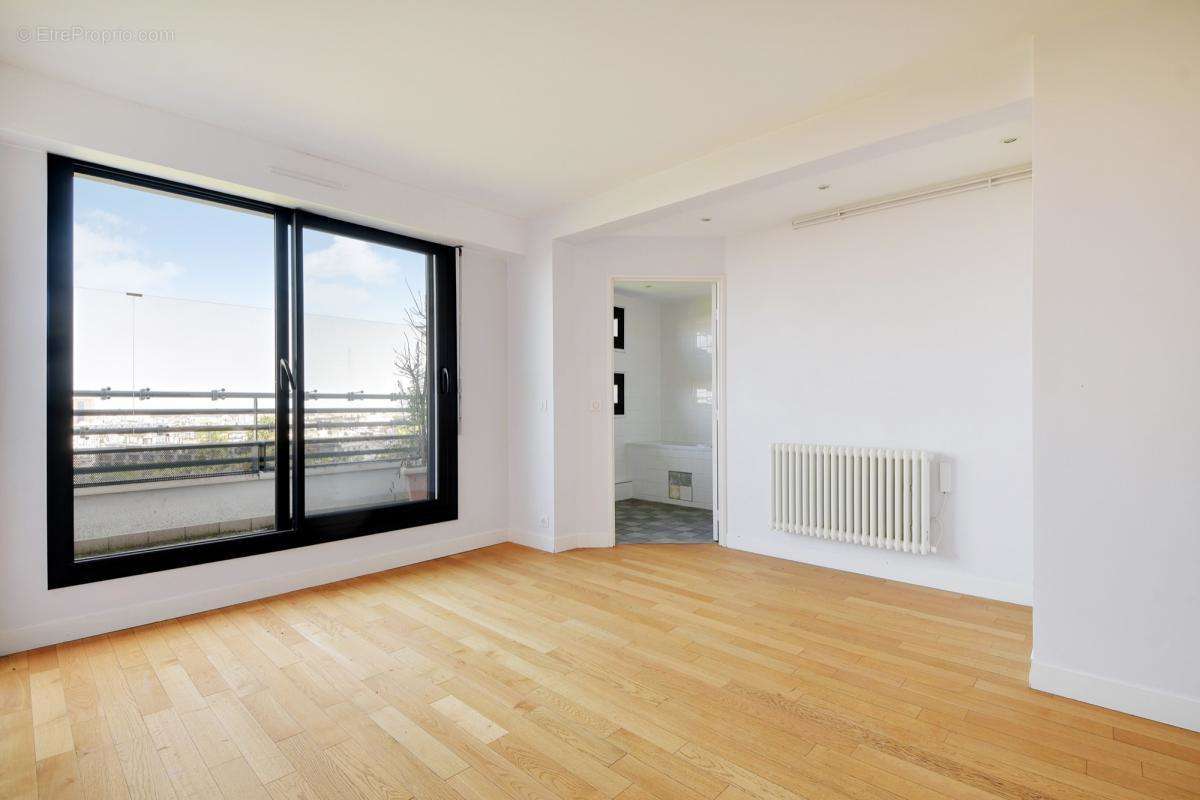 Appartement à PARIS-19E