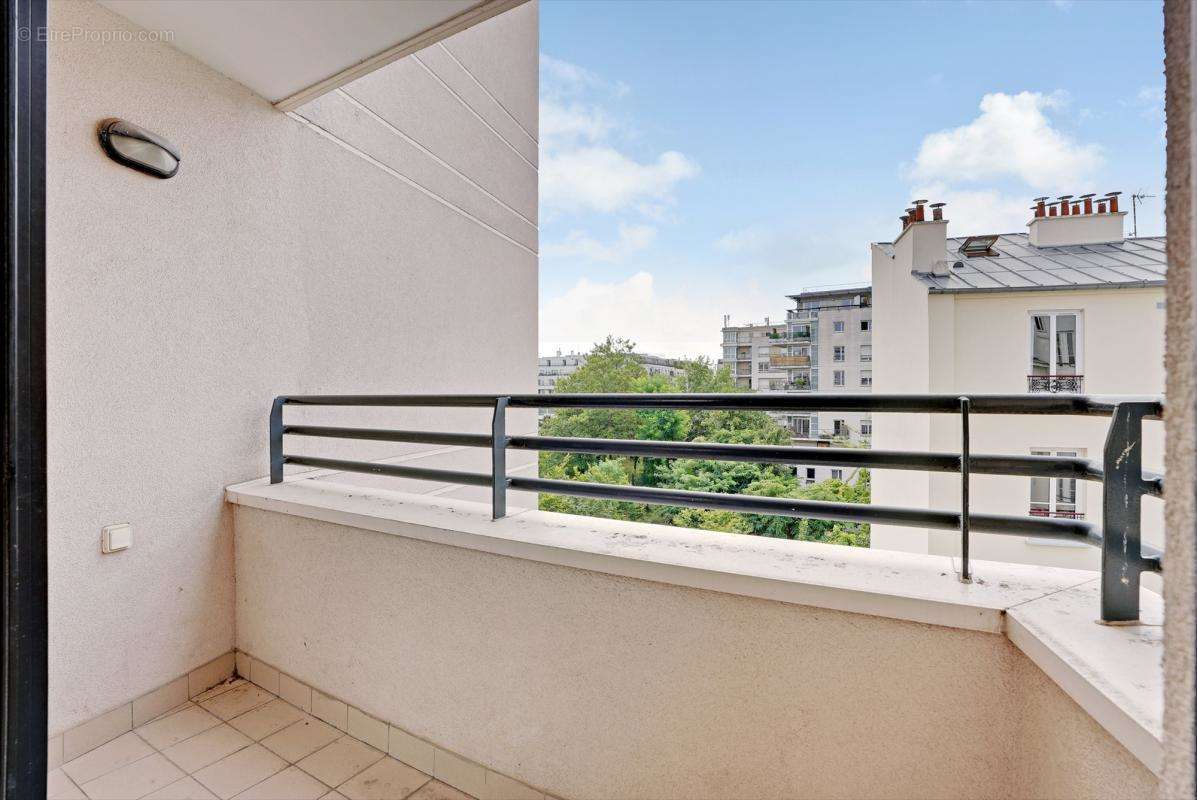 Appartement à PARIS-19E