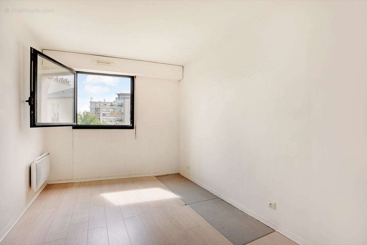 Appartement à PARIS-19E