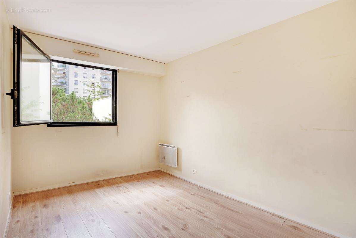 Appartement à PARIS-19E