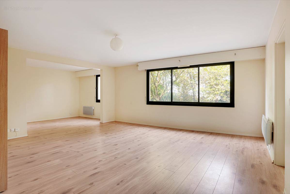 Appartement à PARIS-19E