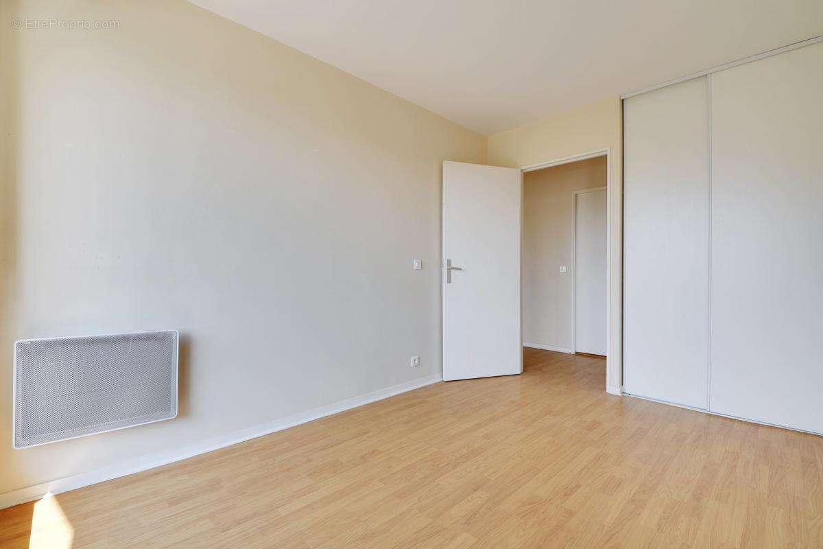 Appartement à PARIS-19E