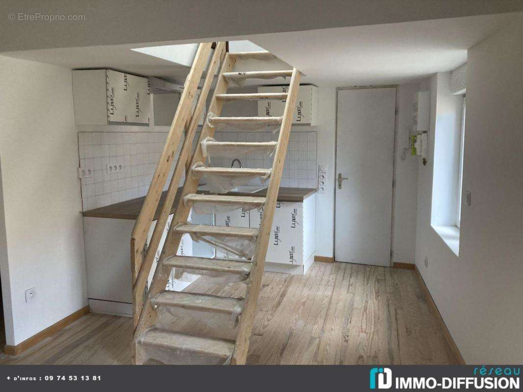 Appartement à COURSAN