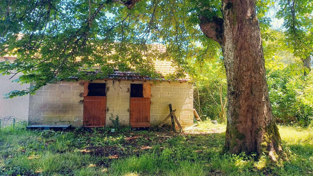 Maison à BAZAIGES