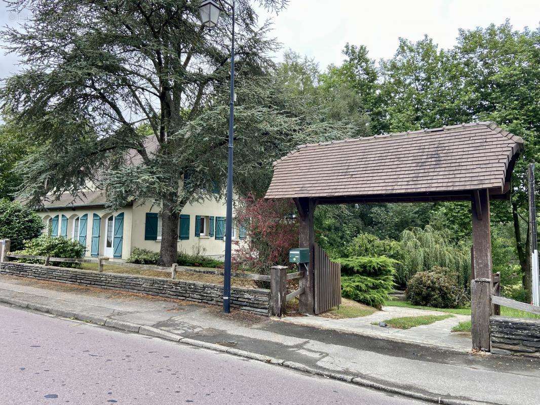 Maison à TESSY-SUR-VIRE