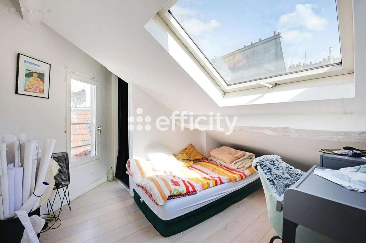 Appartement à PARIS-2E