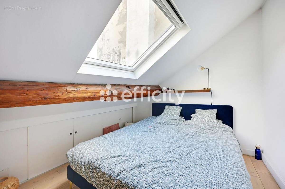 Appartement à PARIS-2E