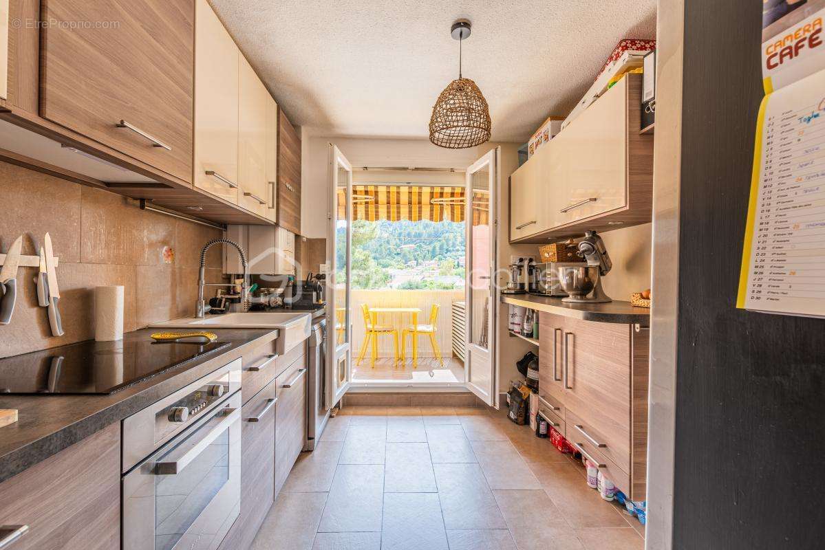 Appartement à HYERES