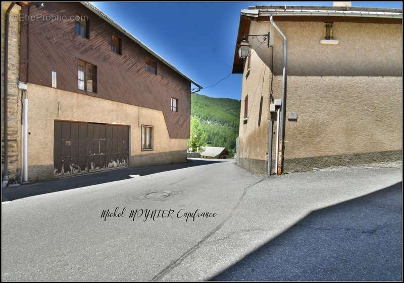 Appartement à MOLINES-EN-QUEYRAS