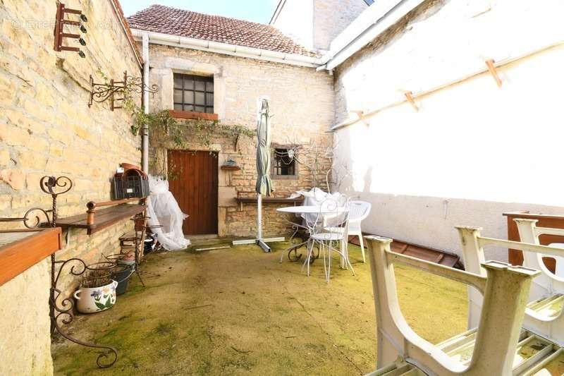 Maison à FONTAINE-LES-DIJON