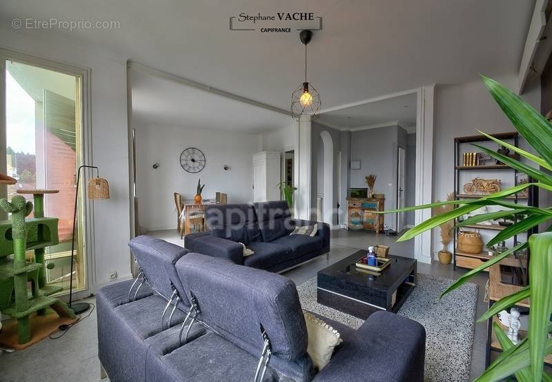 Appartement à SAINT-ETIENNE