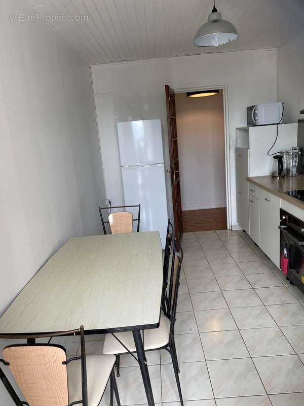 Appartement à SAINT-GENIS-LAVAL