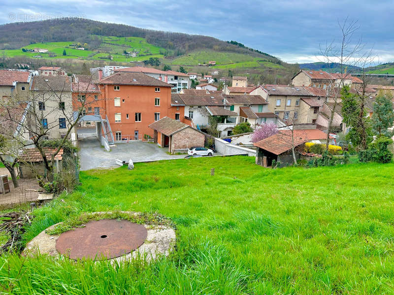 Terrain à PONTCHARRA-SUR-TURDINE