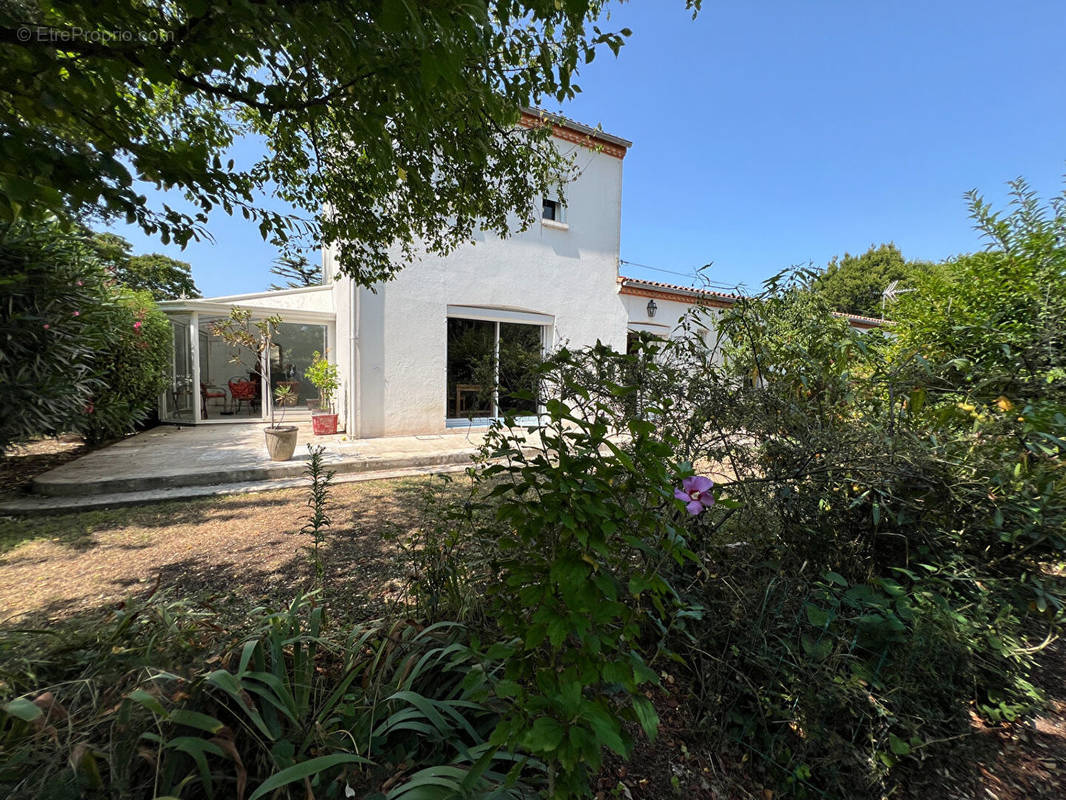 Maison à BOURCEFRANC-LE-CHAPUS