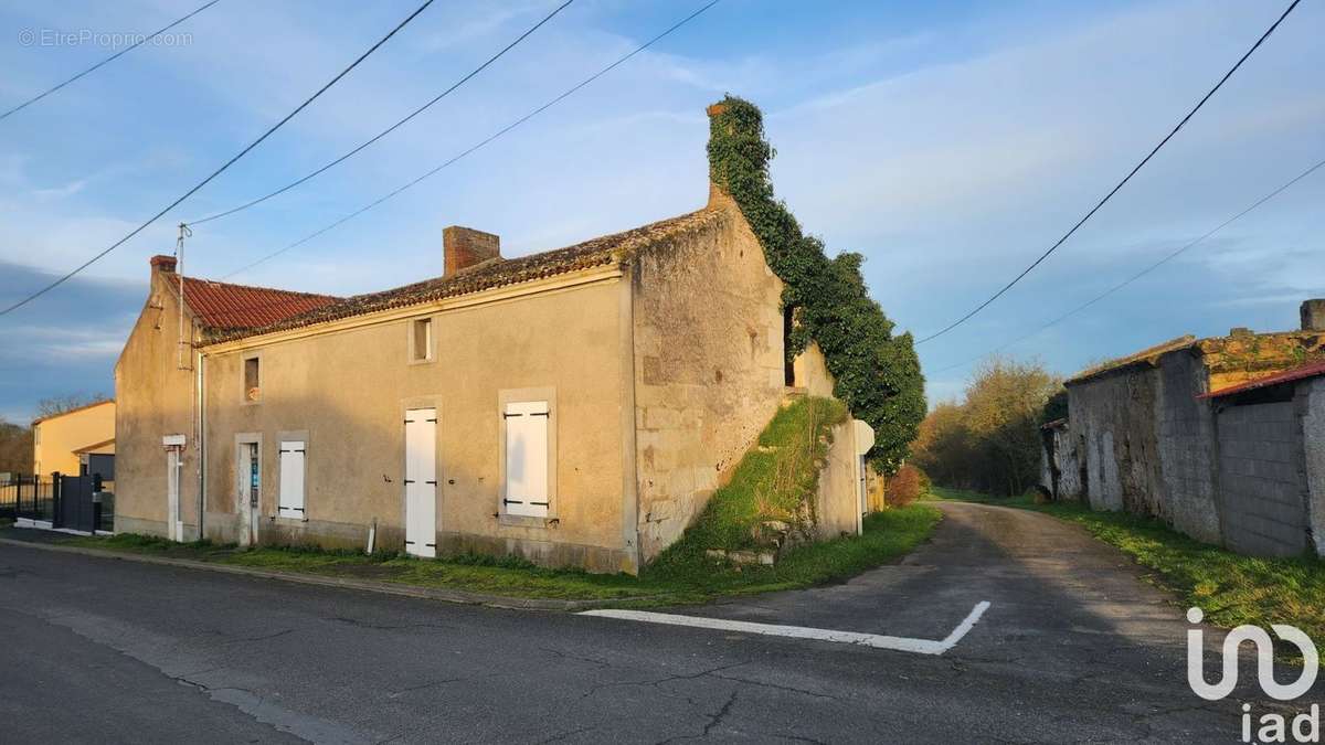 Photo 3 - Maison à CERSAY