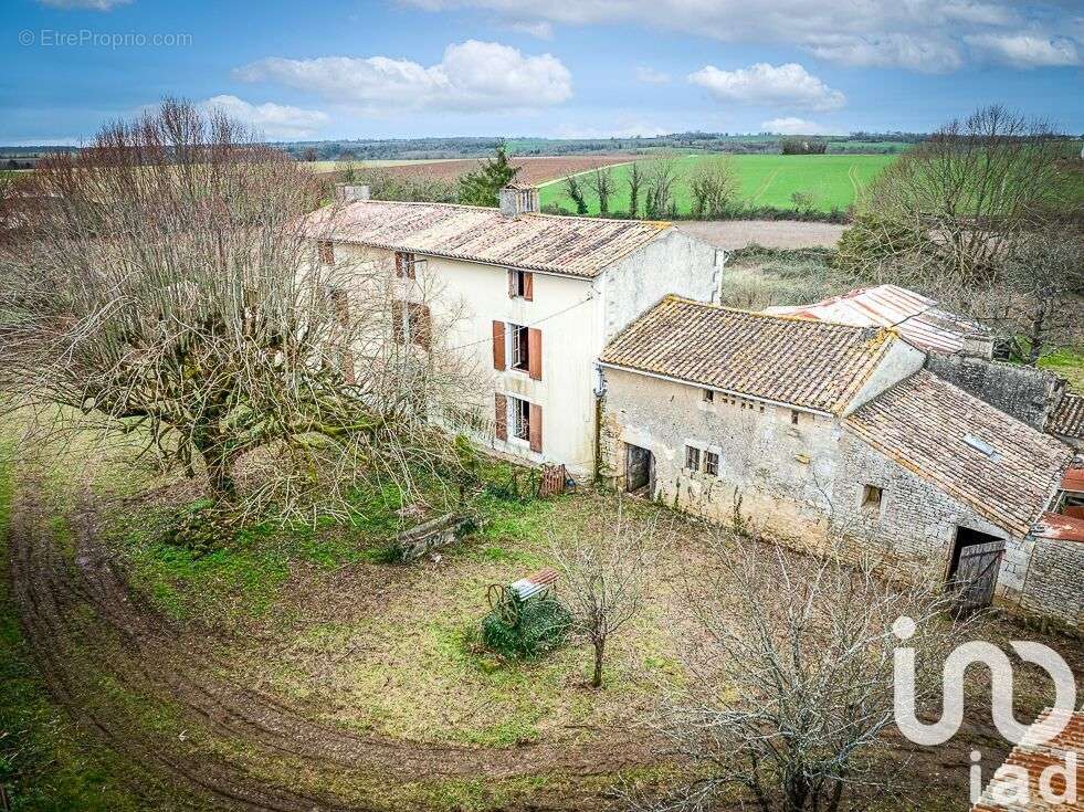 Photo 4 - Maison à LA CRECHE