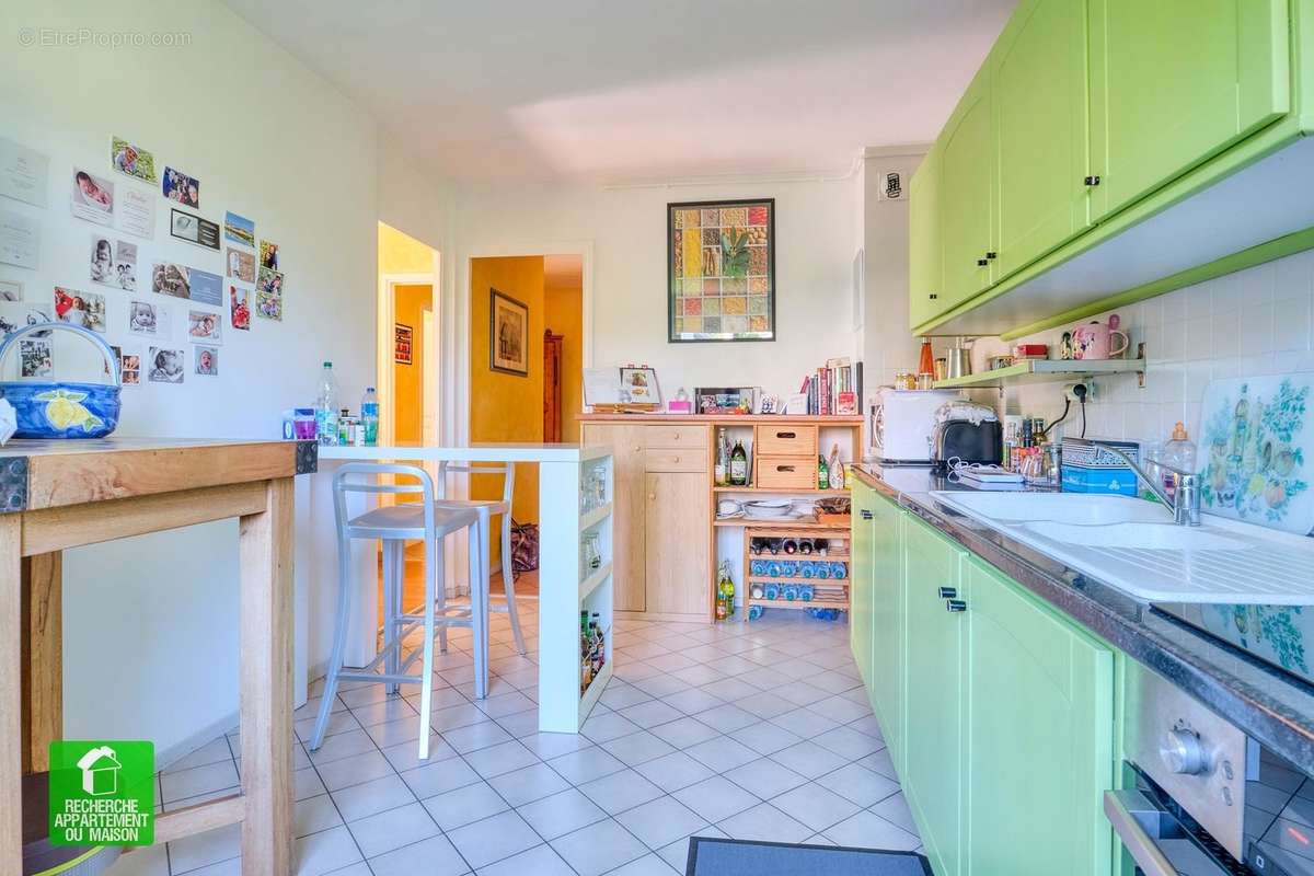 Appartement à SAINTE-FOY-LES-LYON