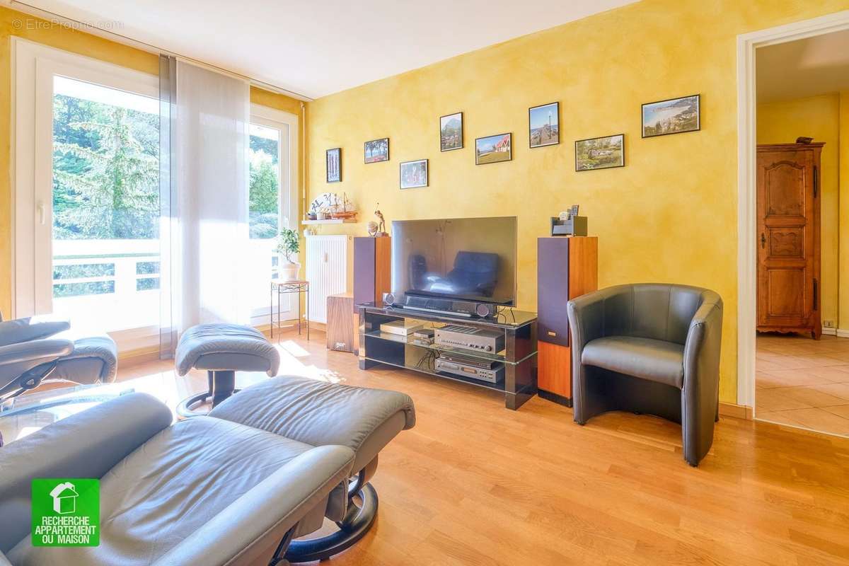 Appartement à SAINTE-FOY-LES-LYON