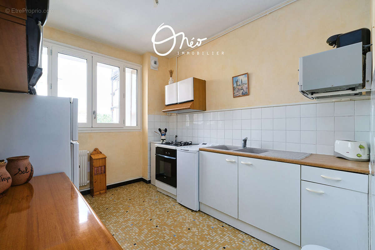 Appartement à LYON-8E